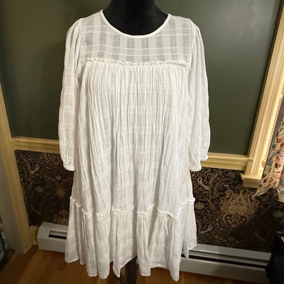 American Eagle Dresses & Skirts - American Eagle Mini Babydoll dress in white size Xtra Small! NWT